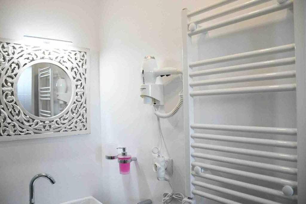 רונדה X C Apartamentos Morales & Arnal מראה חיצוני תמונה
