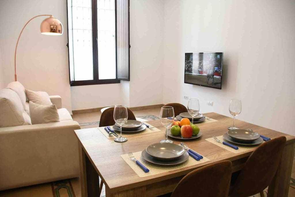 רונדה X C Apartamentos Morales & Arnal מראה חיצוני תמונה