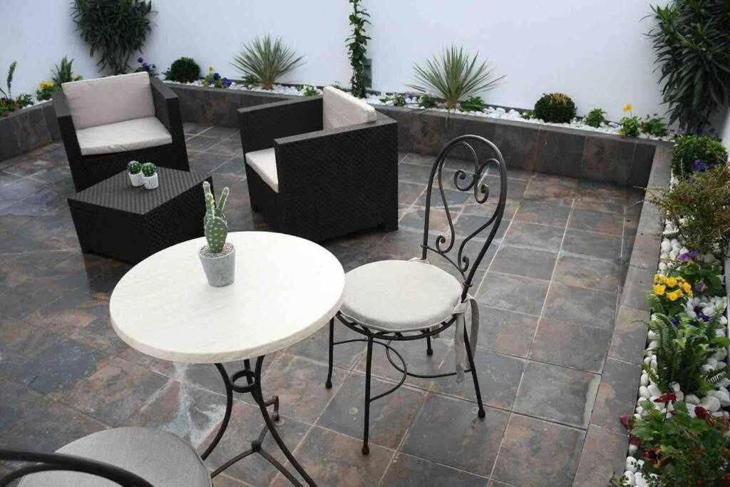 רונדה X C Apartamentos Morales & Arnal מראה חיצוני תמונה